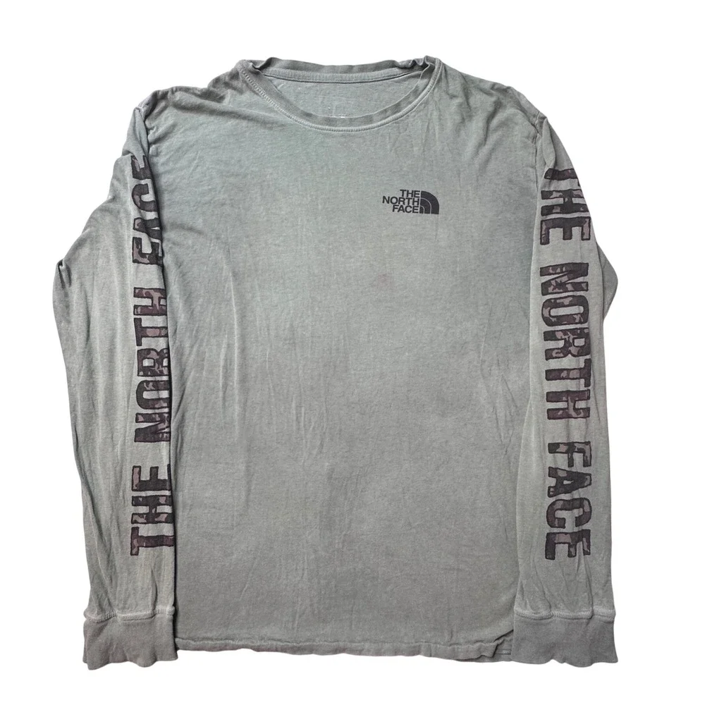The North Face T-Shirt Mens M Green Long Sleeve Camo Logo NF0A3FQ8 Crewneck‎